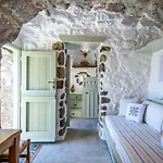 Messes Traditional Stone House With Amazing Sea View Mandrákion