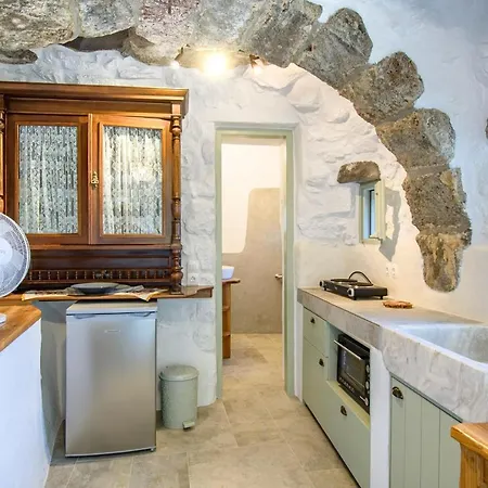 Messes Traditional Stone House With Amazing Sea View *