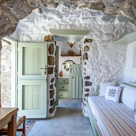 Messes Traditional Stone House With Amazing Sea View Mandrákion