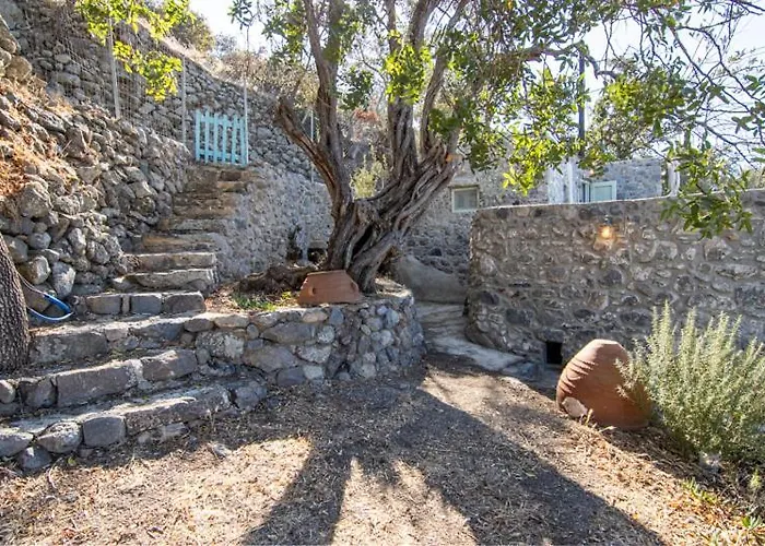 Messes Traditional Stone House With Amazing Sea View * Mandrákion